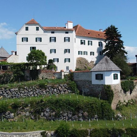 Schloss Kapfenstein Buitenkant foto