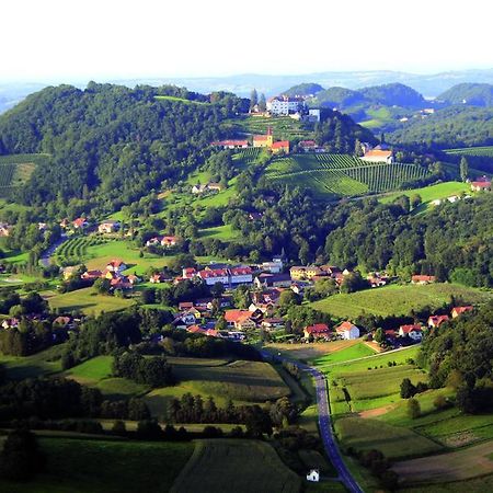 Schloss Kapfenstein Buitenkant foto