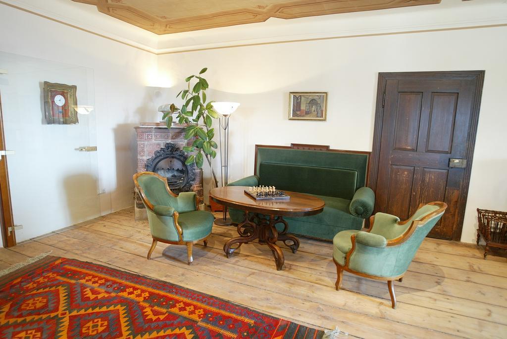 Schloss Kapfenstein Buitenkant foto
